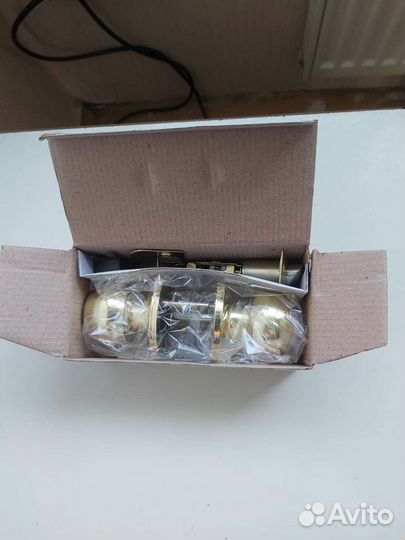 Дверные ручки межкомнатные с замком