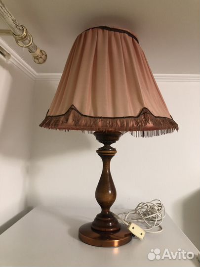 Лампа настольная