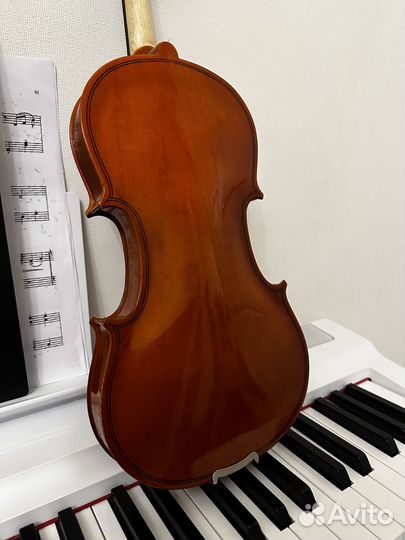 Скрипка 3/4 (с футляром)