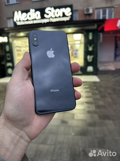 iPhone X, 64 ГБ