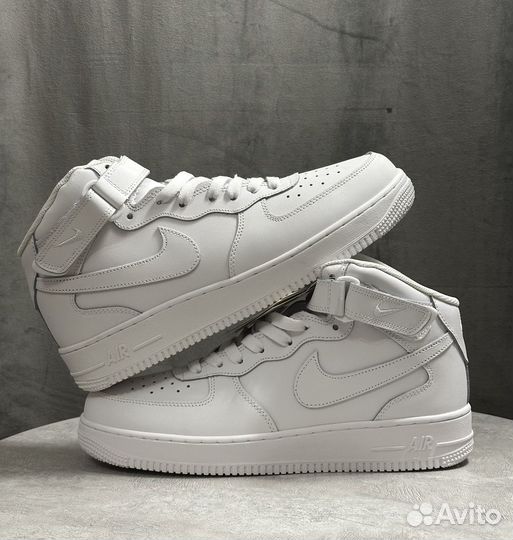 Nike Air Force 1 Mid White