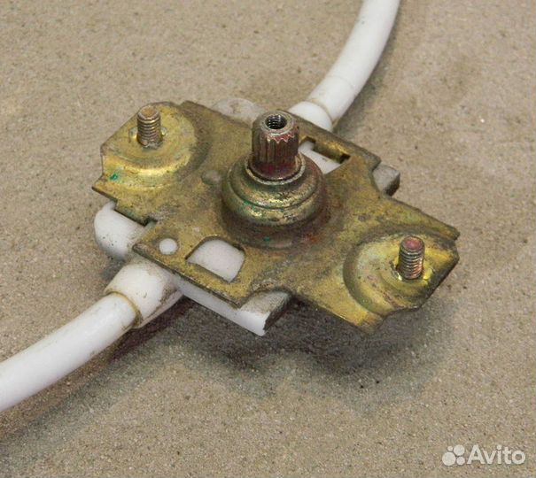 Стеклоподъемник задний левый Skoda Felicia