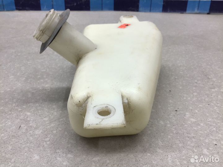 Бачок омывателя лобового стекла VAZ Chevrolet niva
