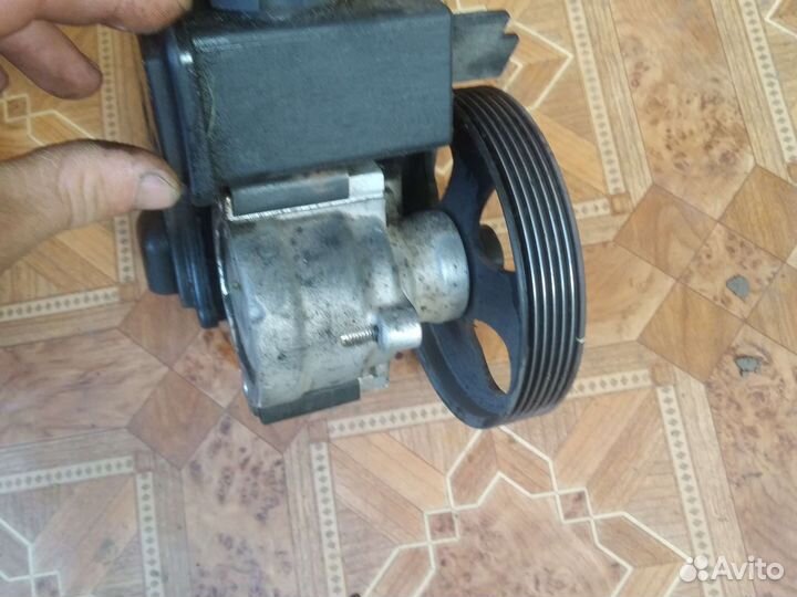 Насос гидроусилителя Пежо 206