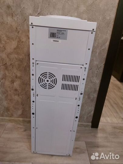 Кулер/диспенсер для воды