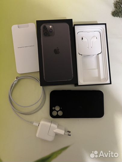 iPhone 11 Pro, 64 ГБ