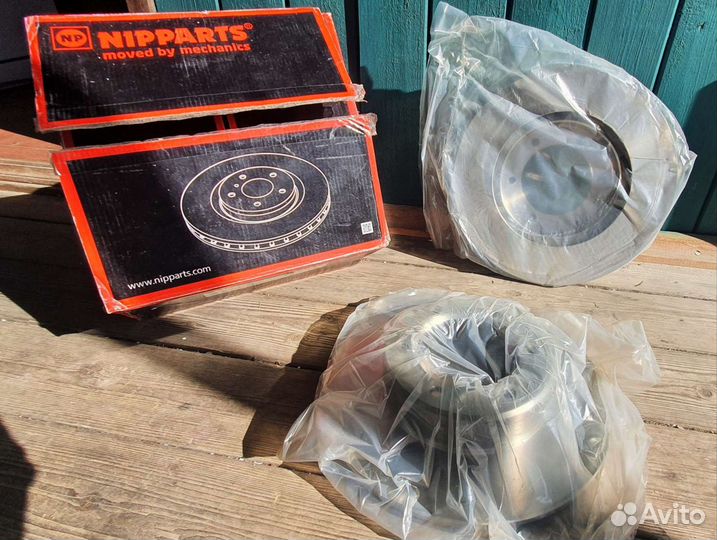 Диски тормозные nipparts J3302071