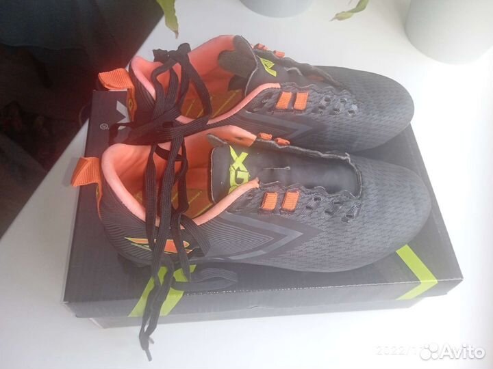 Детские футбольные бутсы 33 размер