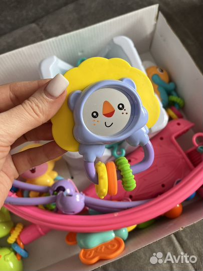 Музыкальный мобиль на кроватку