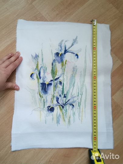 Вышивка ирисы