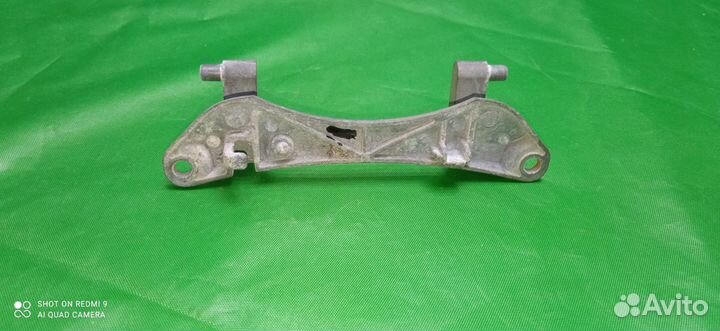 Петля люка Daewoo 37016846