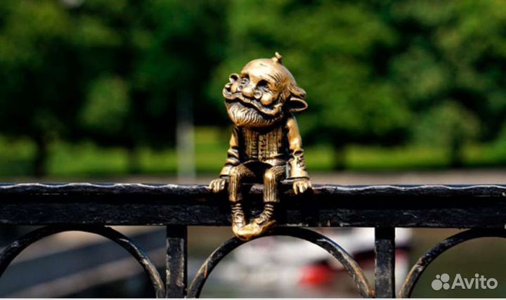 Фигурка сказочного героя из Калининграда