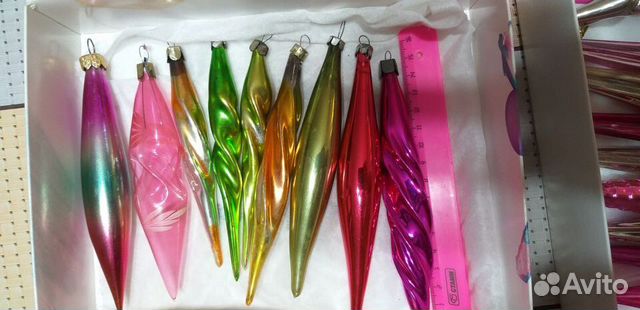 Елочные игрушки - сосульки разных времен