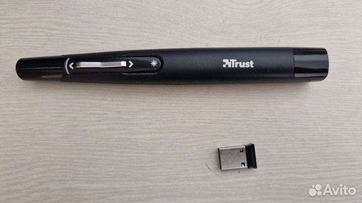 Лазерная указка презентер Trust