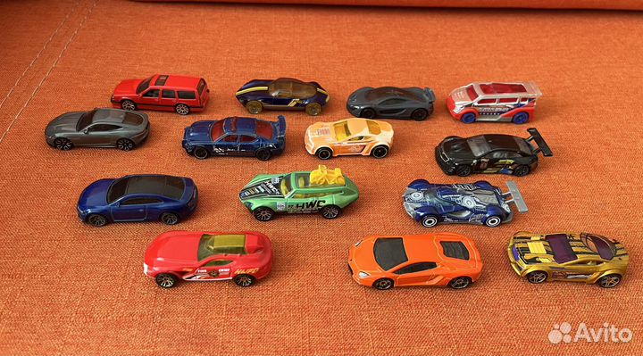 Hot wheels машинки