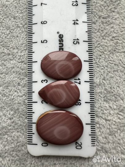 Яшма империал кабошоны