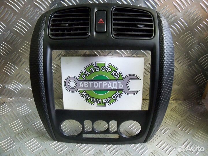 Консоль центральная Mazda Protege 5 02г