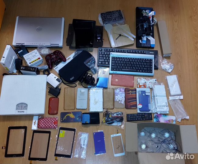 Планшет asus и коробка в придачу