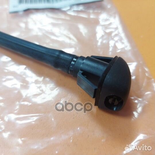 Форсунка омывателя лоб.стекла RH CY 8265A084 MI