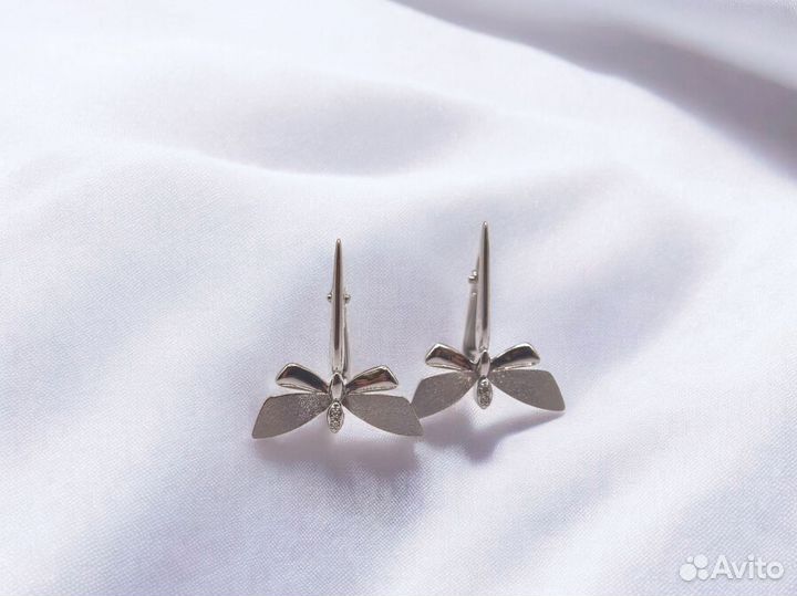 Золотые серьги с бриллиантами 585 пробы