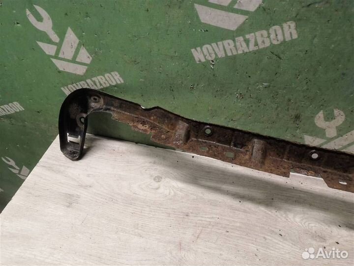 Накладка заднего бампера Фольксваген Гольф 4 Бора