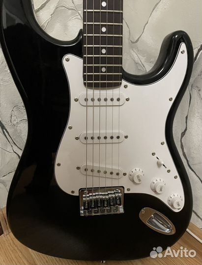 Электрогитара Fender Squier Stratocaster