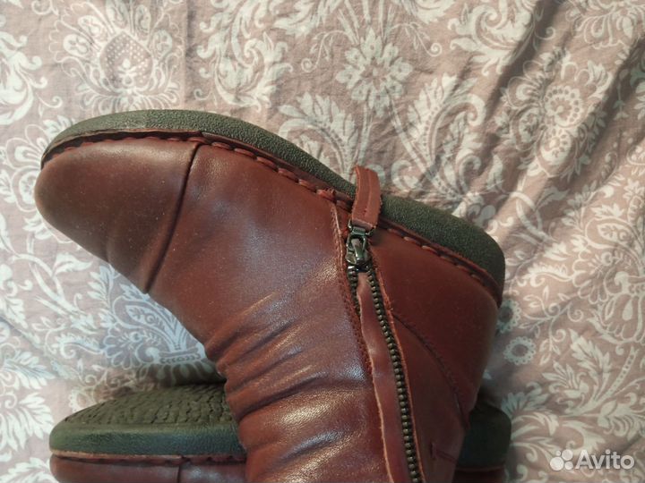 Ботинки женские 36
