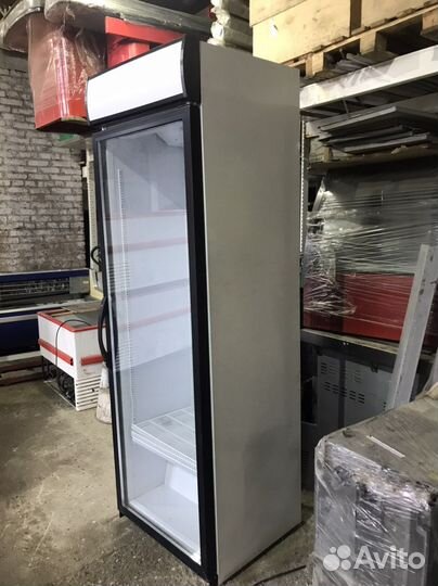 Холодильный шкаф б/у
