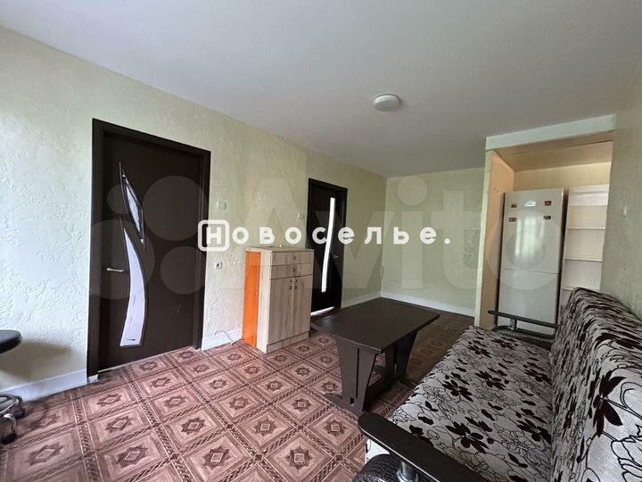 3-к. квартира, 47 м², 3/5 эт.