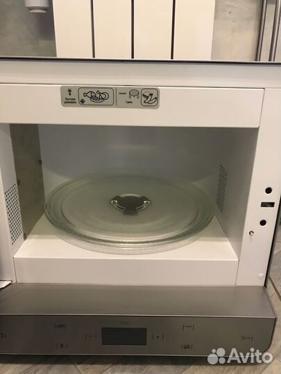 Микроволновка Hotpoint ariston