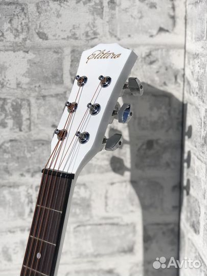 Акустическая гитара Elitaro + Аксессуары