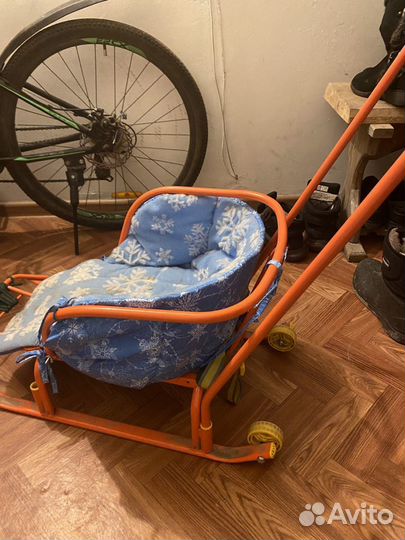 Детские санки с колесами
