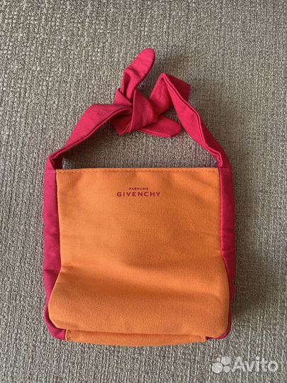 Косметичка - сумочка Givenchy (оригинал новая)