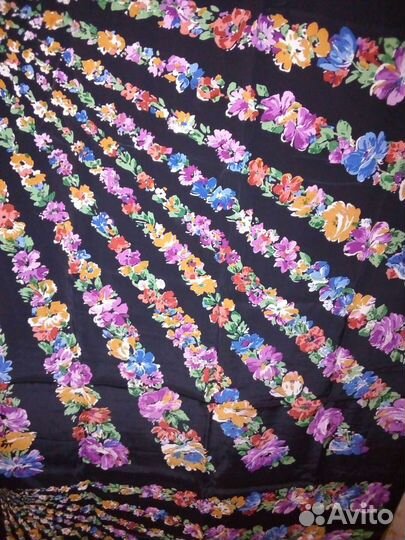 Ткань немецкий шелк с цветами