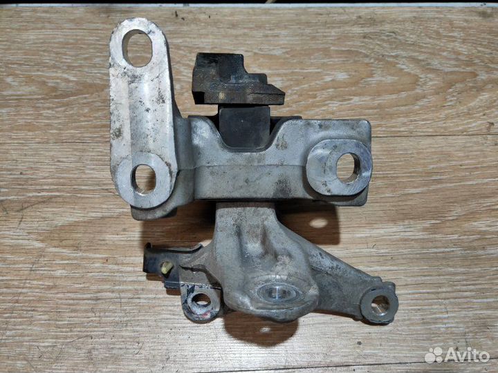 Опора двигателя Honda Civic Viii 5D 2009