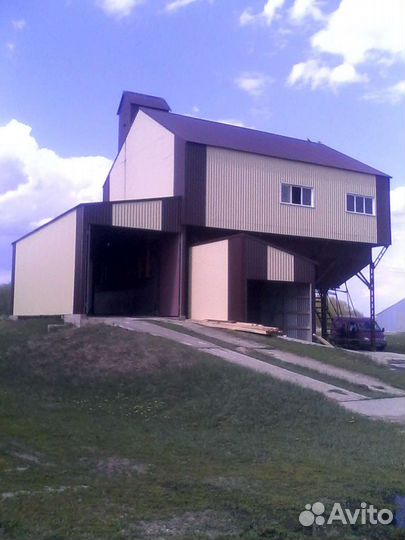 Сельский строитель