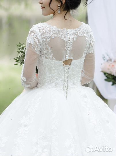 Свадебное платье