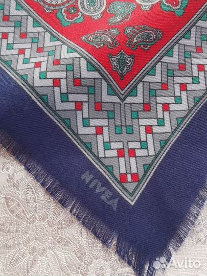 Nivea платок Италия