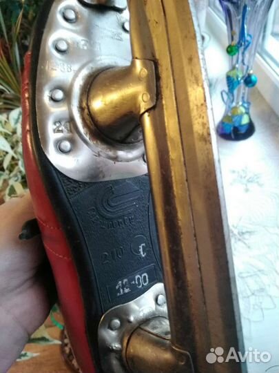 Коньки хоккейные