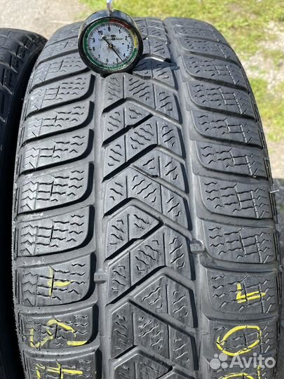 Pirelli Winter Sottozero 3 215/55 R17