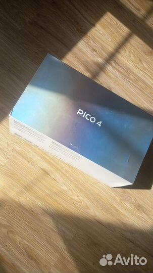 Шлем VR Pico 4 Global