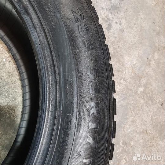 Nokian Tyres Nordman 7 235/55 R17