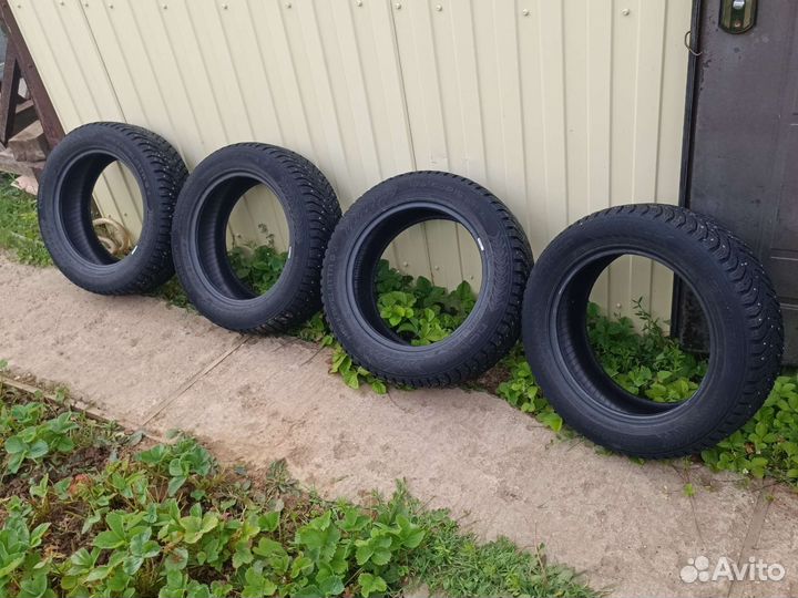 Nokian Tyres Hakkapeliitta 8 185/60 R15 88T