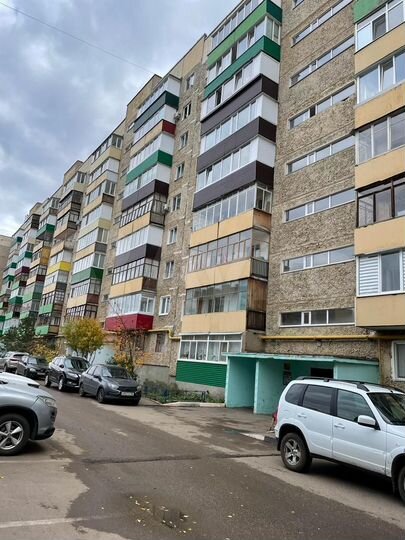 2-к. квартира, 50 м², 1/9 эт.