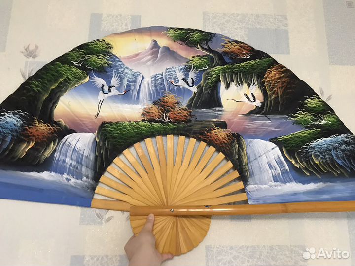 Веер на стену