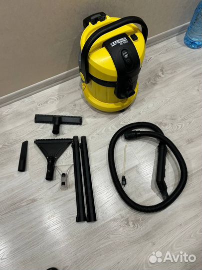 Моющий пылесос Karcher SE4002