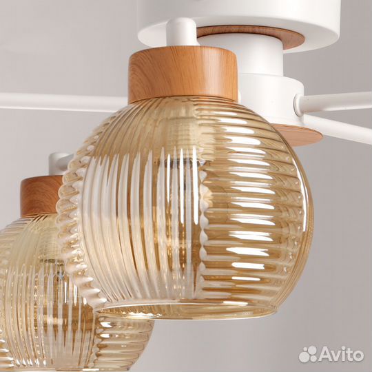 Потолочная люстра в коридор