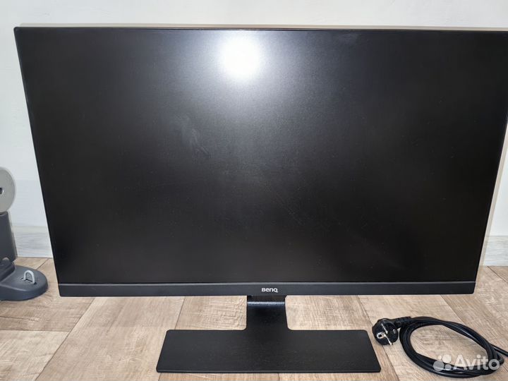 Монитор BenQ диагональ 27