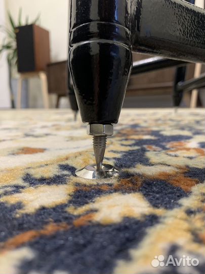 Стойки для акустики