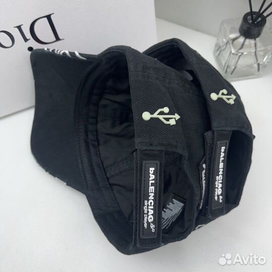 Кепка бейсболка balenciaga